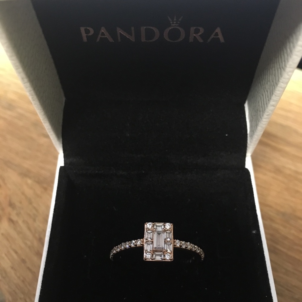 Luminous Ice Rose Gold Ring size 6